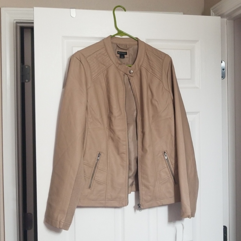 New Directions faux leather jacket size Lg
